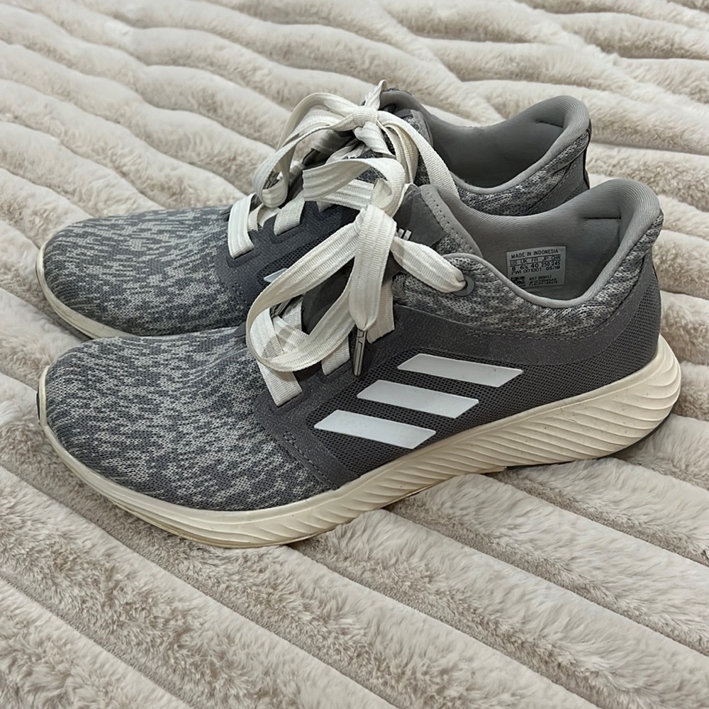 Women’s Adidas Edge Lux Bounce Size 8